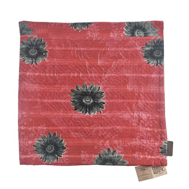 Sari Cushion Cover 50x50 – Red & Black