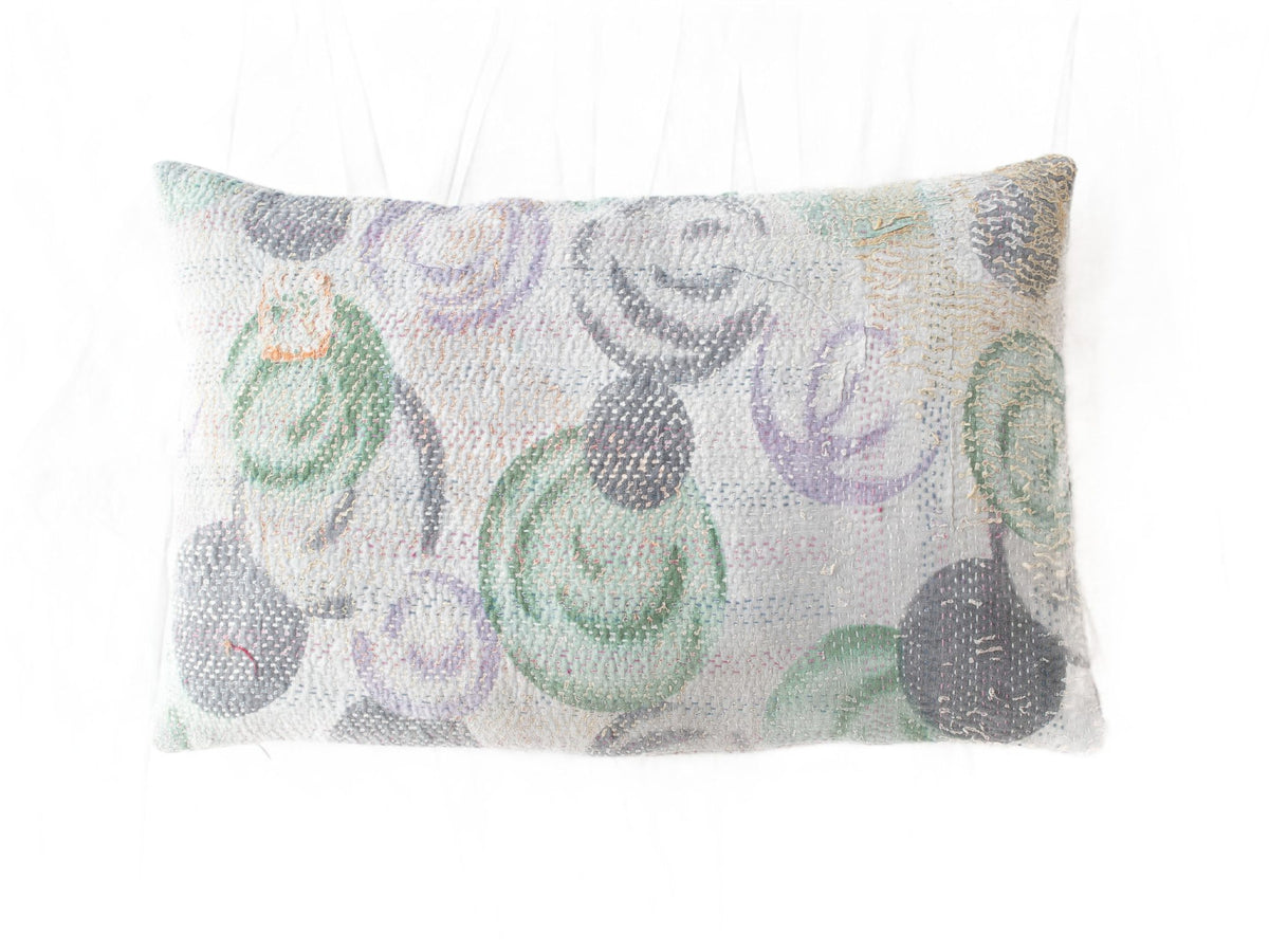 Sari pillowcase 60x40 with sari pillow in boho/bohemian style in purple, turquoise and white with colorful ethnic stripes and decorative patterns in gold.