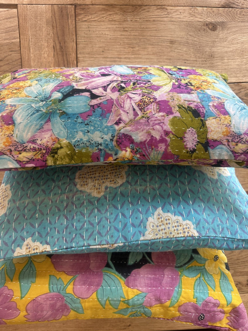Kantha Trio 07 – 3 Sari pudebetræk 30×50 – Quote Copenhagen