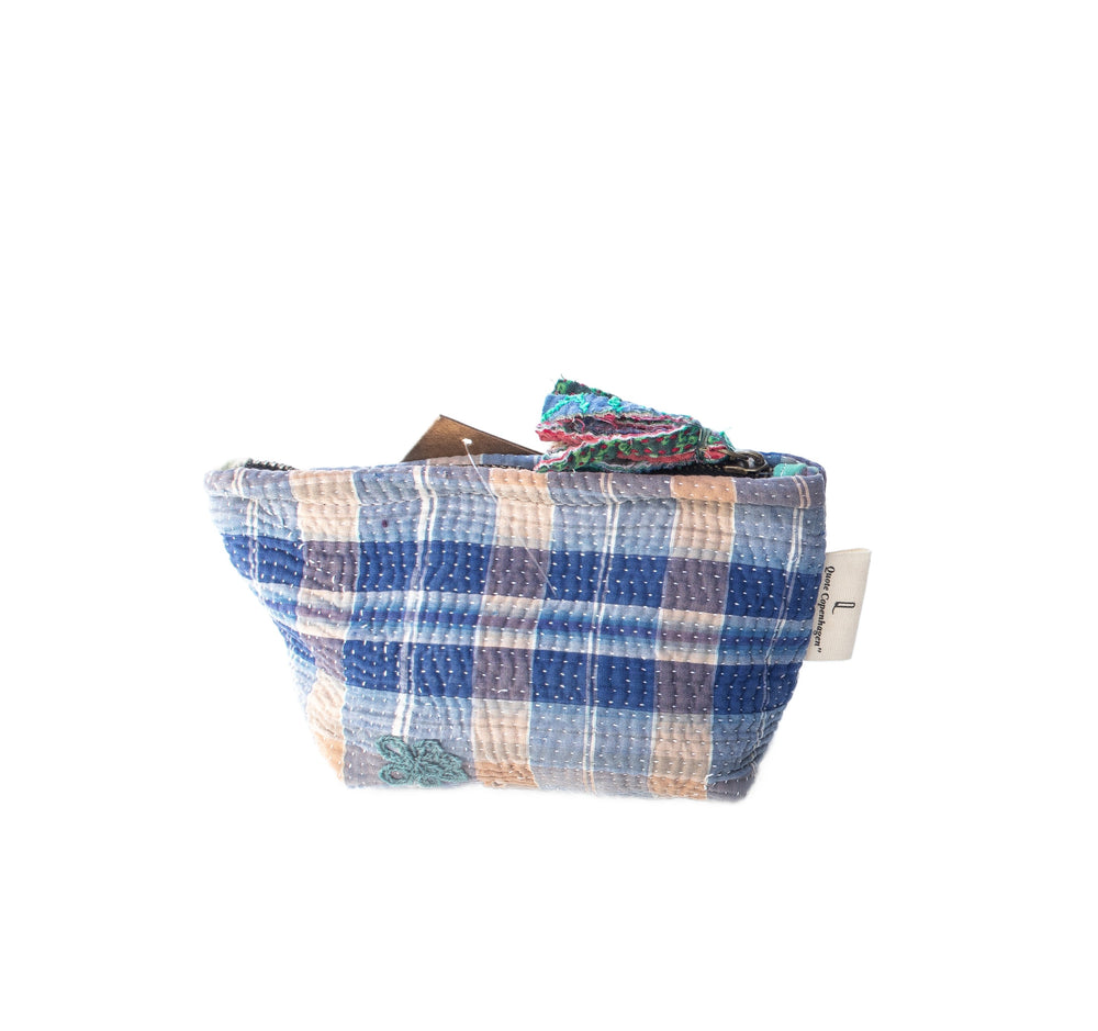 Fine Q Pouch Small – Y9760 – forside